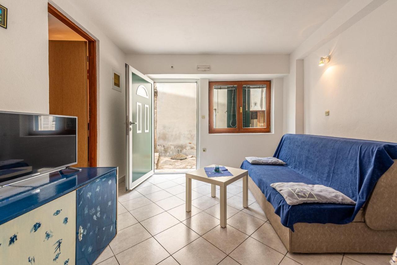 Apartment Bura Primošten Εξωτερικό φωτογραφία